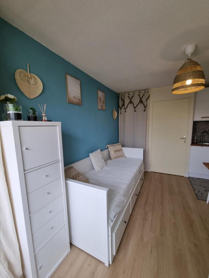 Studio Cabine Refait A Neuf A 3 Minutes A Pied De La Plage Daire Le Grau-du-Roi Dış mekan fotoğraf